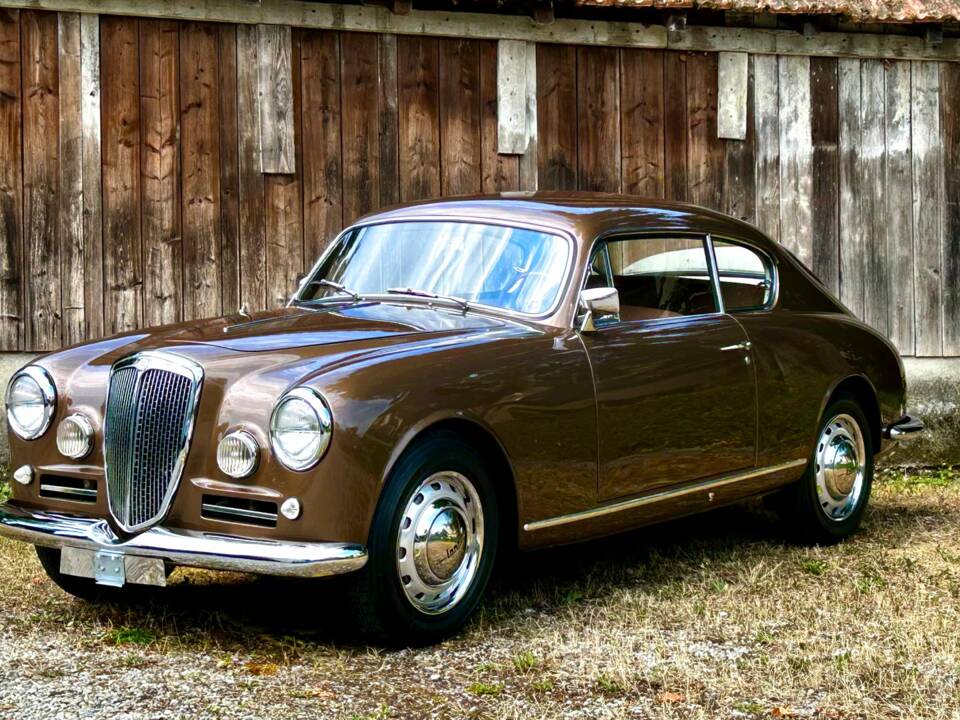 Bild 2/9 von Lancia Aurelia B20 GT 2500 (1958)