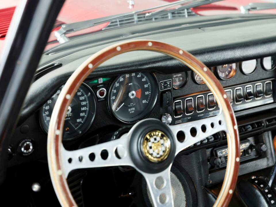 Bild 15/44 von Jaguar E-Type (2+2) (1969)