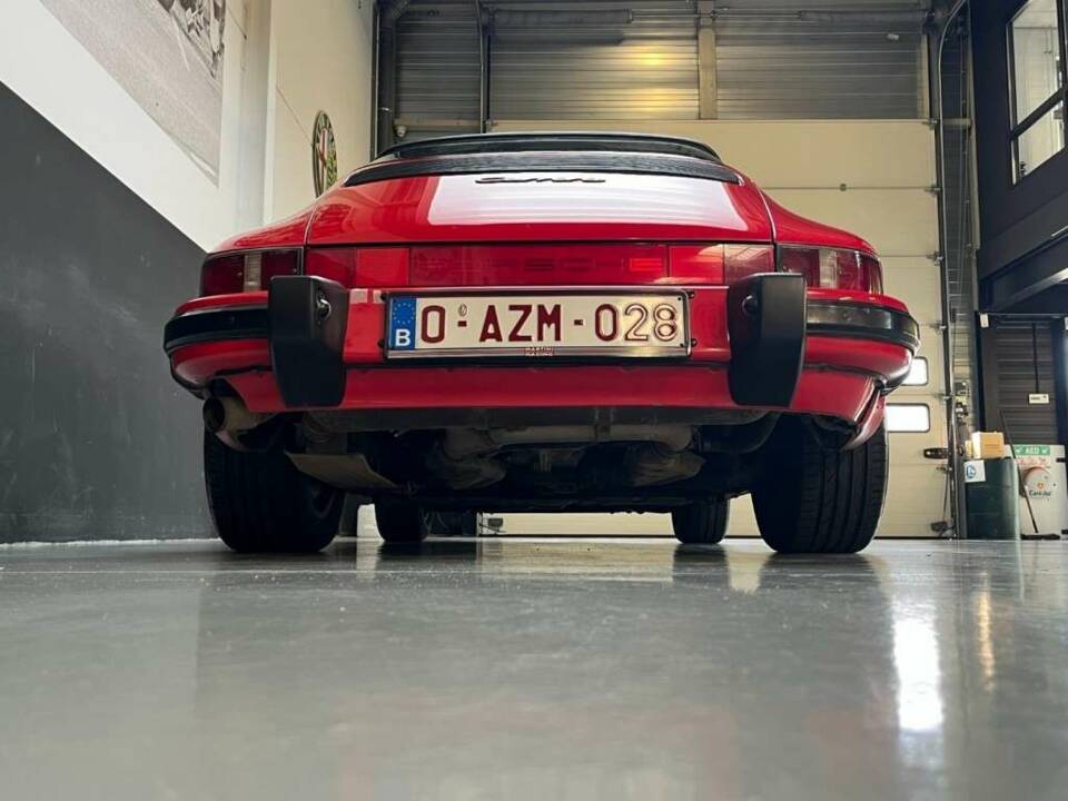 Image 45/50 of Porsche 911 Carrera 3.2 (1987)