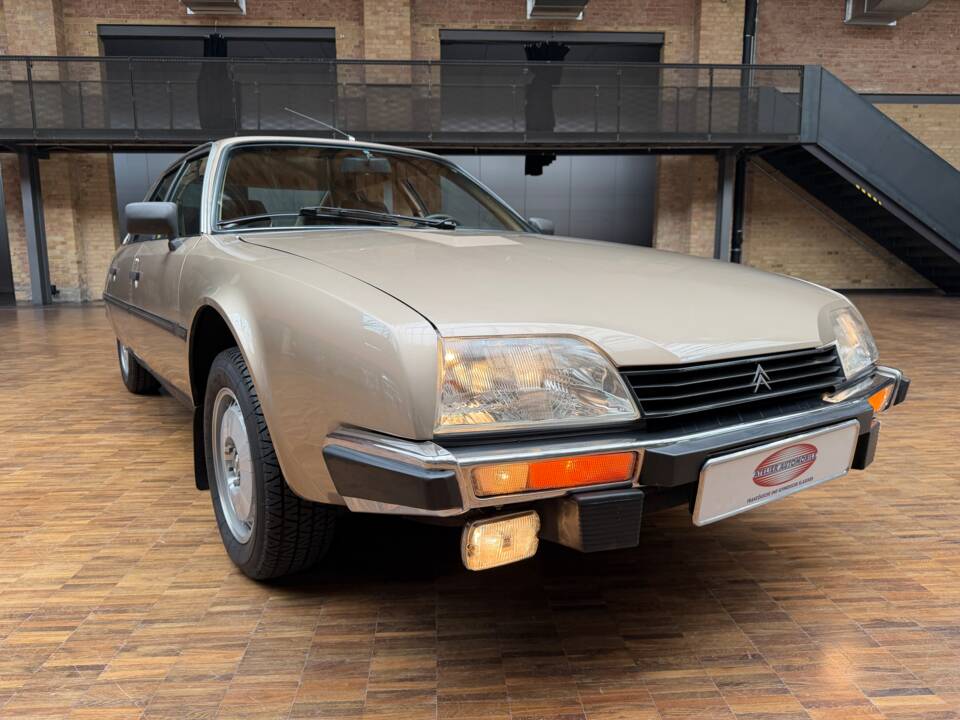 Image 13/43 de Citroën CX 25 GTi (1984)
