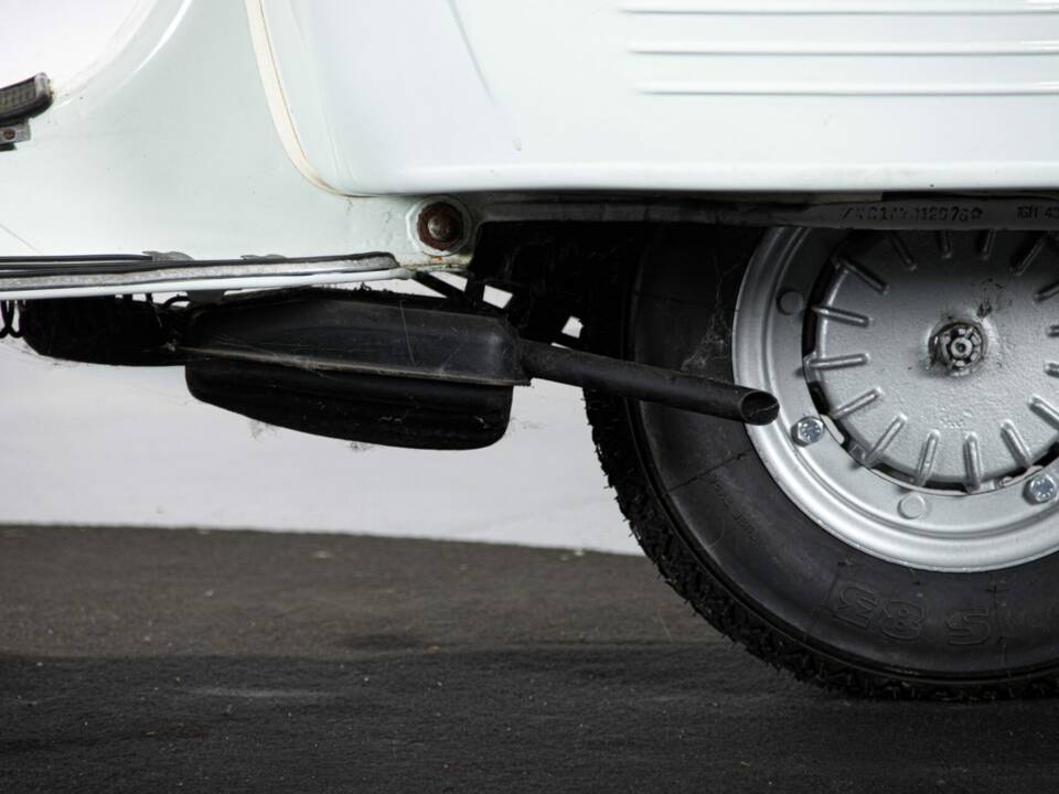 Bild 17/50 von Piaggio Vespa 125 Super (1966)