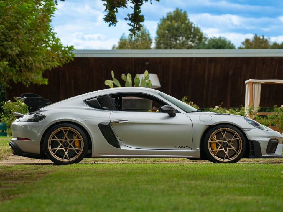 Image 11/100 of Porsche 718 Cayman GT4 RS Weissach (2024)