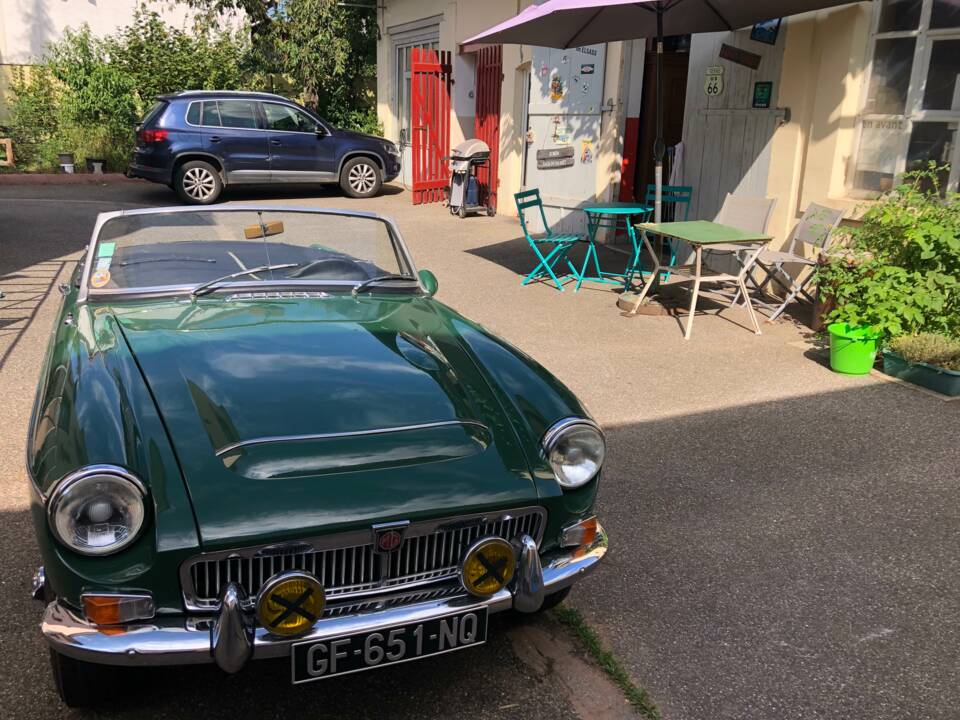 Imagen 3/8 de MG MGC (1968)