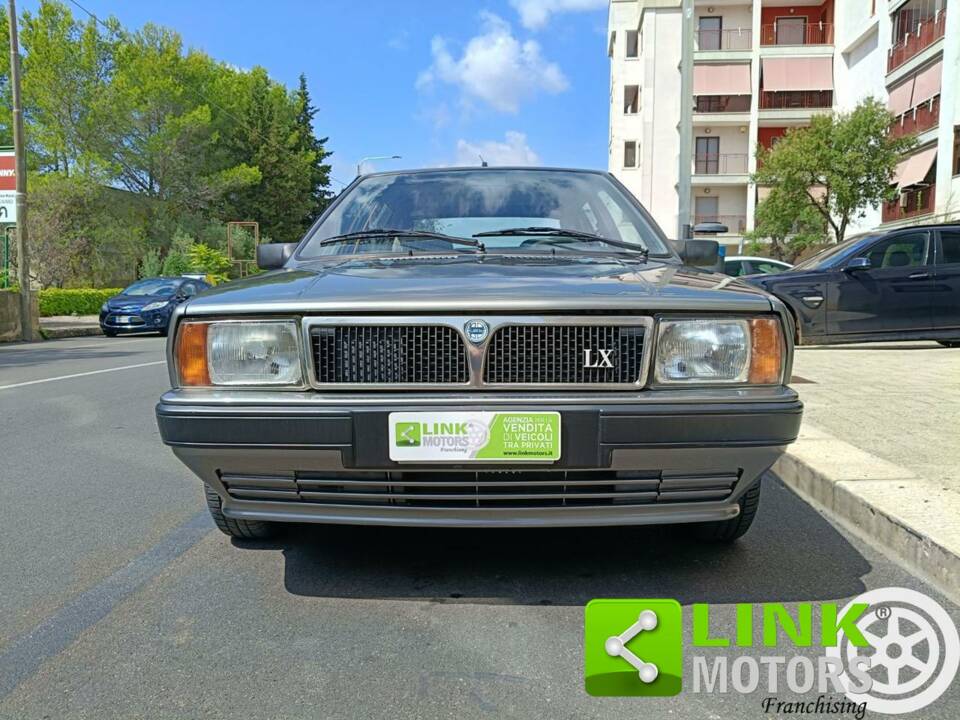 Bild 10/10 von Lancia Delta (1988)