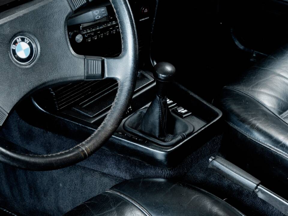Image 37/50 of BMW 635 CSi (1979)