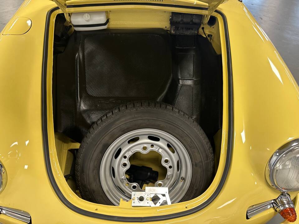Image 50/101 of Porsche 356 B 1600 (1963)