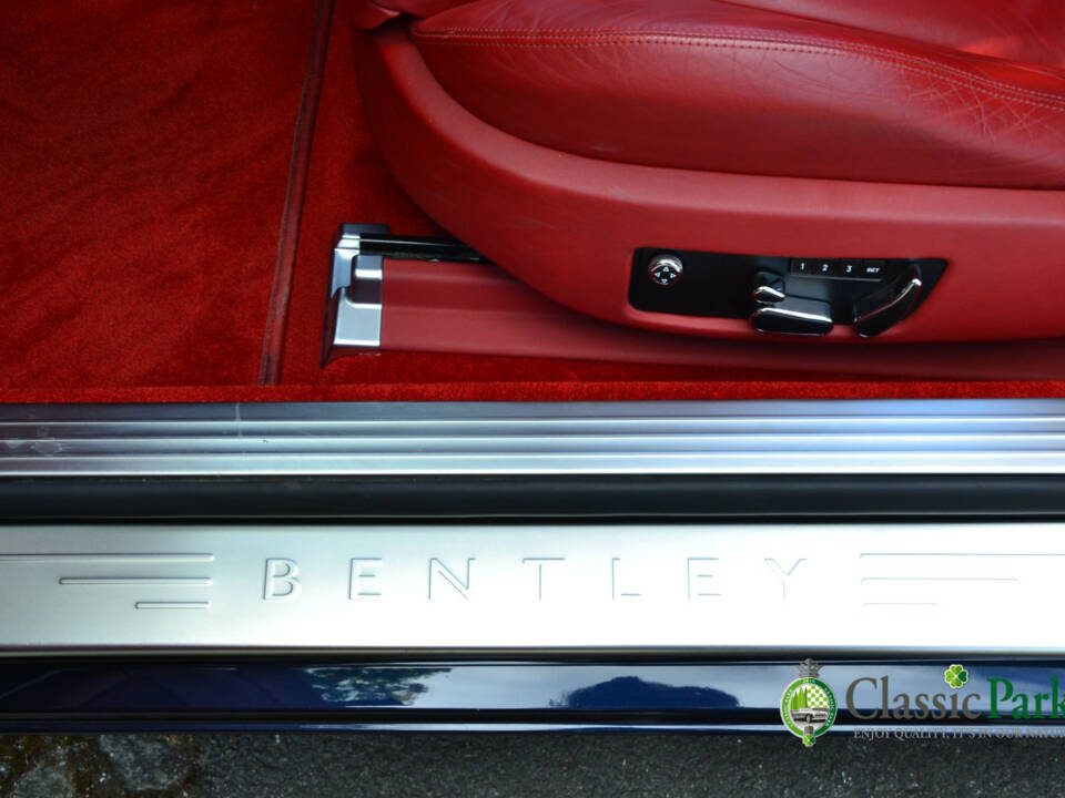 Bild 29/50 von Bentley Continental GTC (2007)