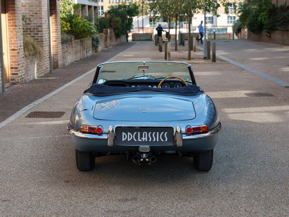 Afbeelding 6/21 van Jaguar E-Type 4.2 (1964)