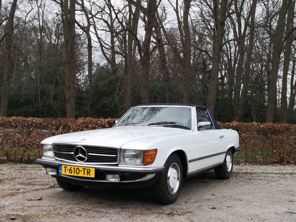 Bild 3/33 von Mercedes-Benz 280 SL (1985)