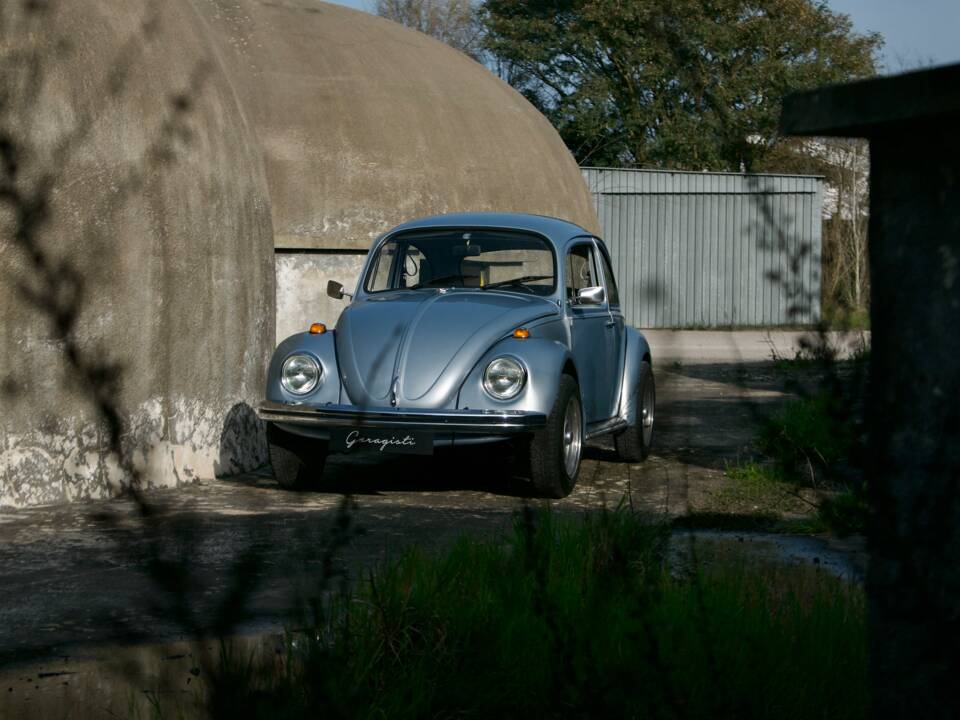 Image 12/54 of Volkswagen Beetle 1500 (1969)
