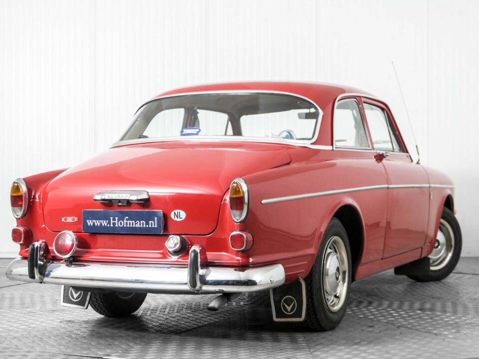 Image 49/50 of Volvo P 123 GT (1968)