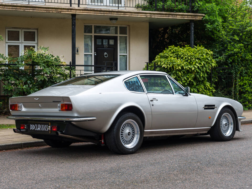 Afbeelding 3/30 van Aston Martin V8 Vantage X-Pack (1987)
