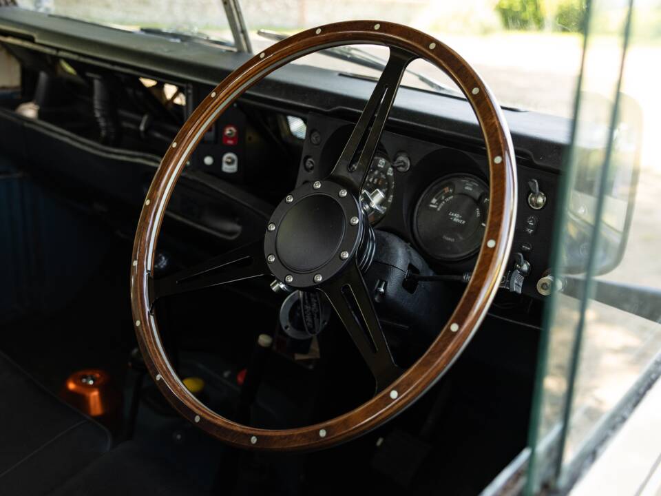 Bild 7/50 von Land Rover 88 (1980)