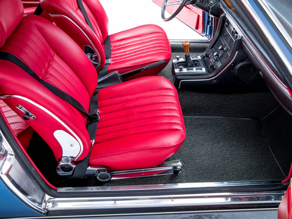 Image 30/50 of BMW 3.0 CS (1972)