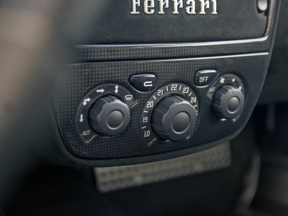Bild 37/57 von Ferrari F 430 Scuderia (2009)