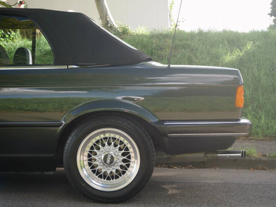 Bild 10/25 von BMW 320i (1990)