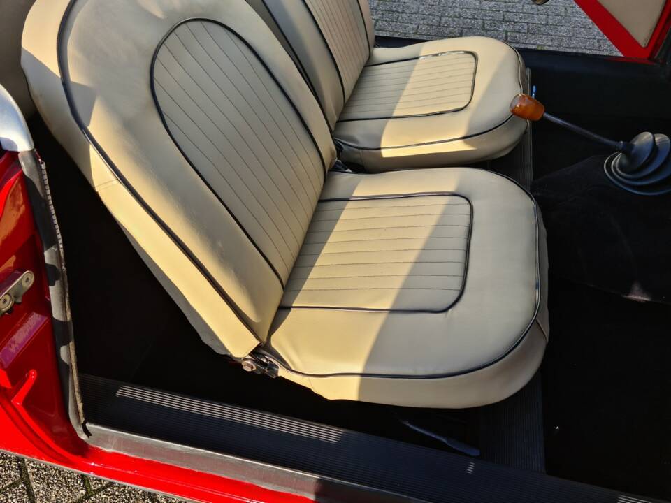 Bild 22/52 von FIAT 1200 Cabriolet (1959)