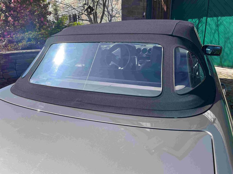 Immagine 34/56 di Mercedes-Benz 500 SL (1985)