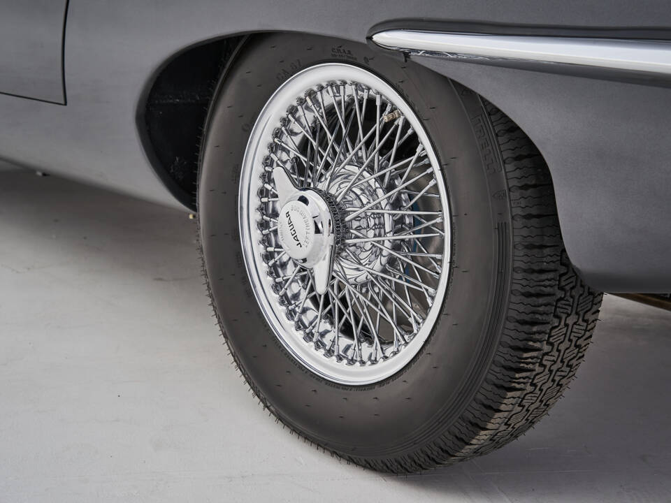 Afbeelding 30/99 van Jaguar E-Type 4.2 (1966)