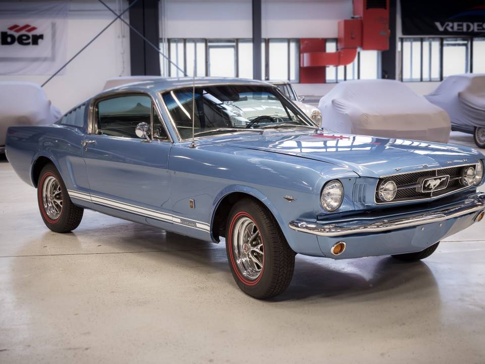 Immagine 6/9 di Ford Mustang GT (1965)