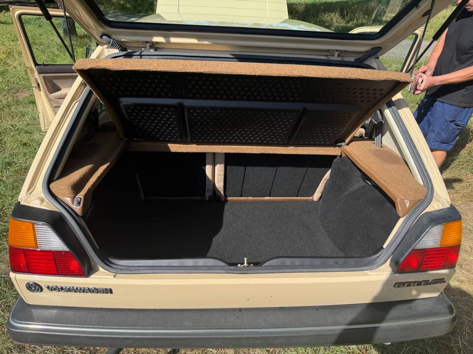 Image 19/32 of Volkswagen Golf Mk II 1.8 (1987)