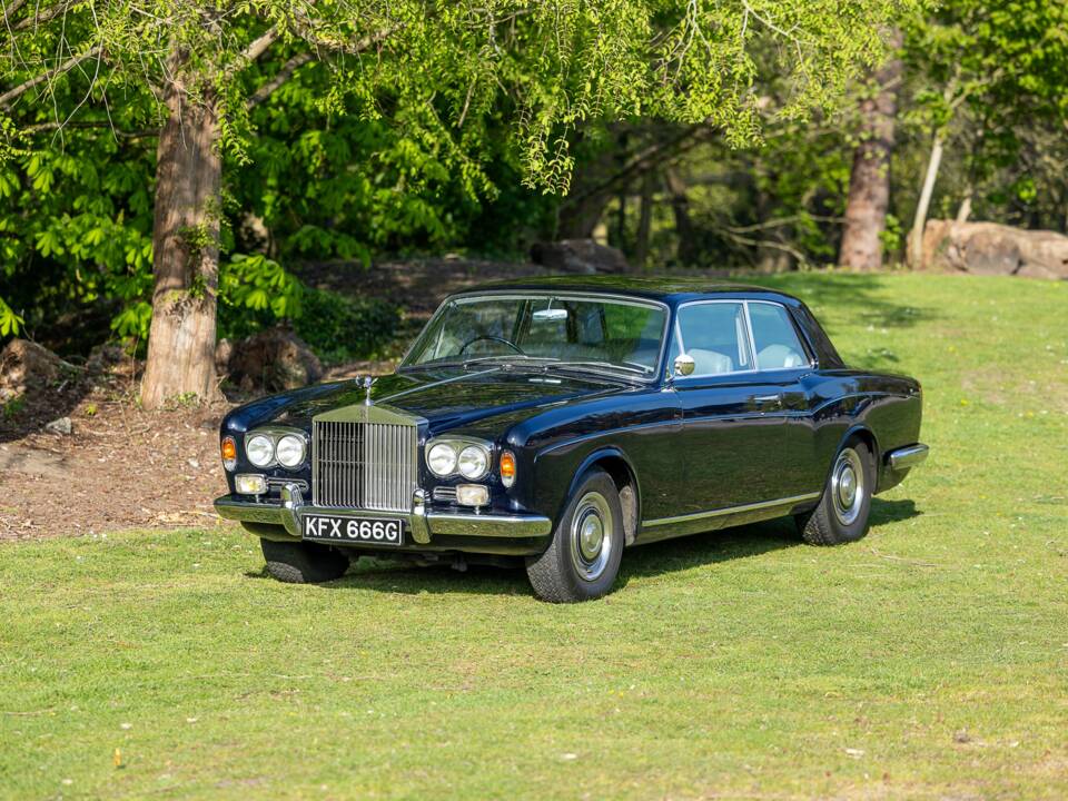 Image 25/50 of Rolls-Royce Silver Shadow I (1968)
