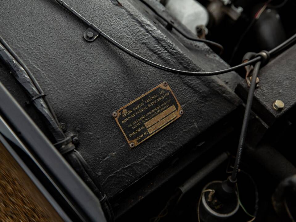 Image 11/43 of Aston Martin Lagonda (1979)