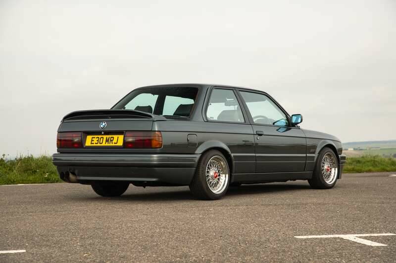 Image 20/50 of BMW 325i (1990)