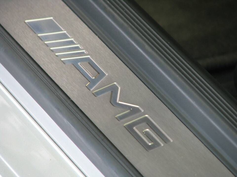 Bild 7/14 von Mercedes-Benz SLK 32 AMG (2002)