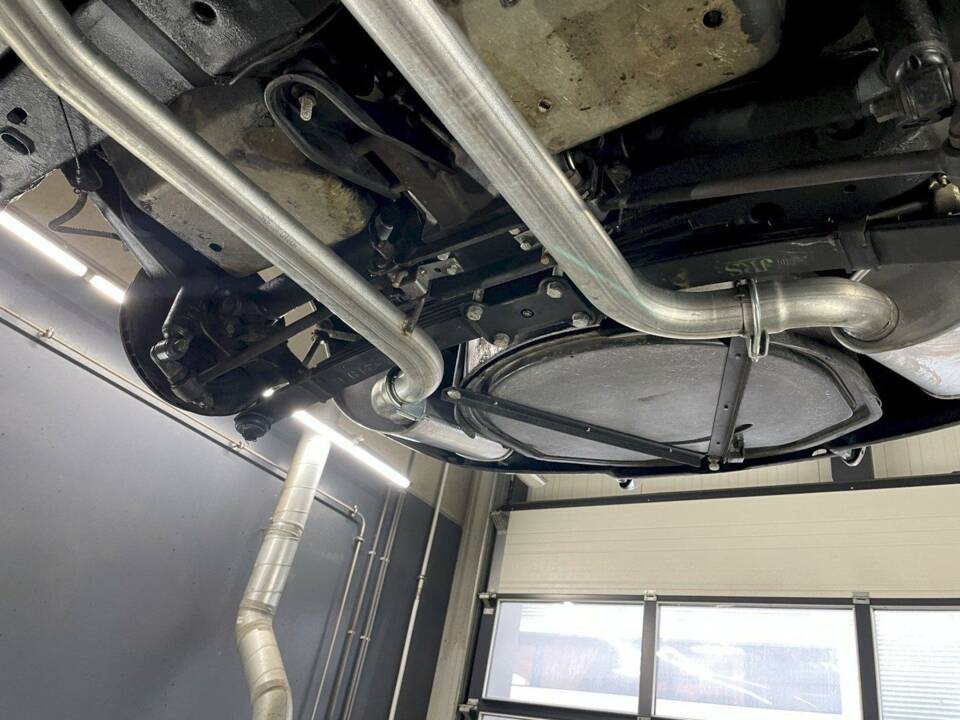 Bild 29/35 von Chevrolet Corvette Sting Ray Convertible (1965)