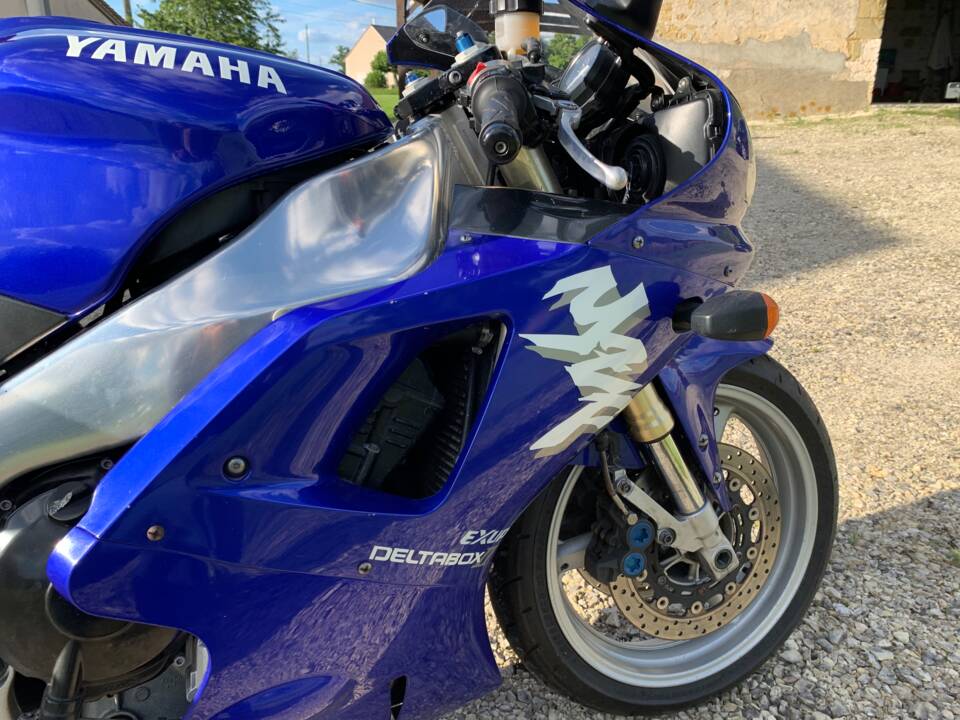 Bild 38/41 von Yamaha YZF 1000 R1 (1998)