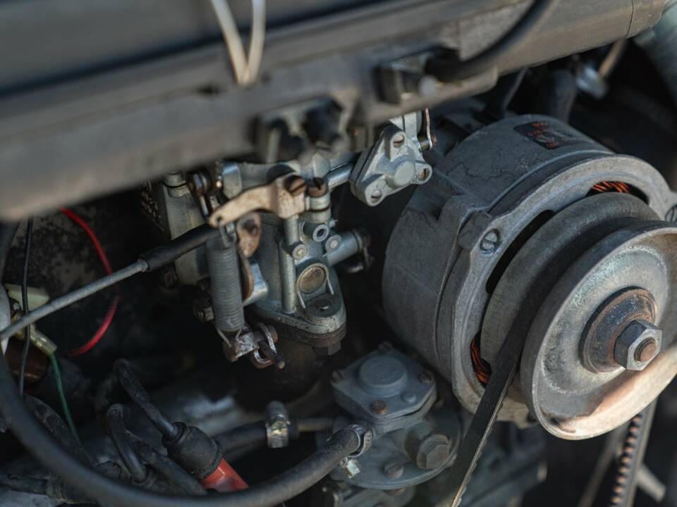 Image 48/50 of Volkswagen Beetle 1303 (1975)