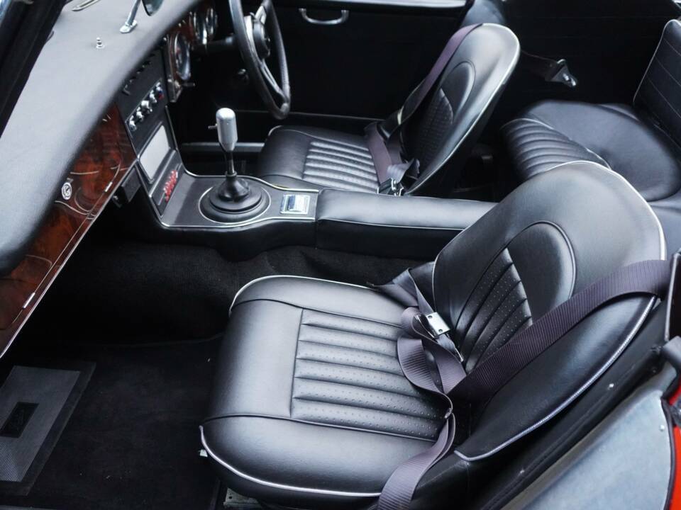 Immagine 12/18 di Austin-Healey 3000 Mk III (BJ8) (1964)