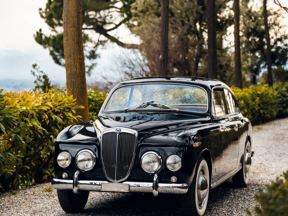 Image 6/51 of Lancia Aurelia B52 Bertone (1951)