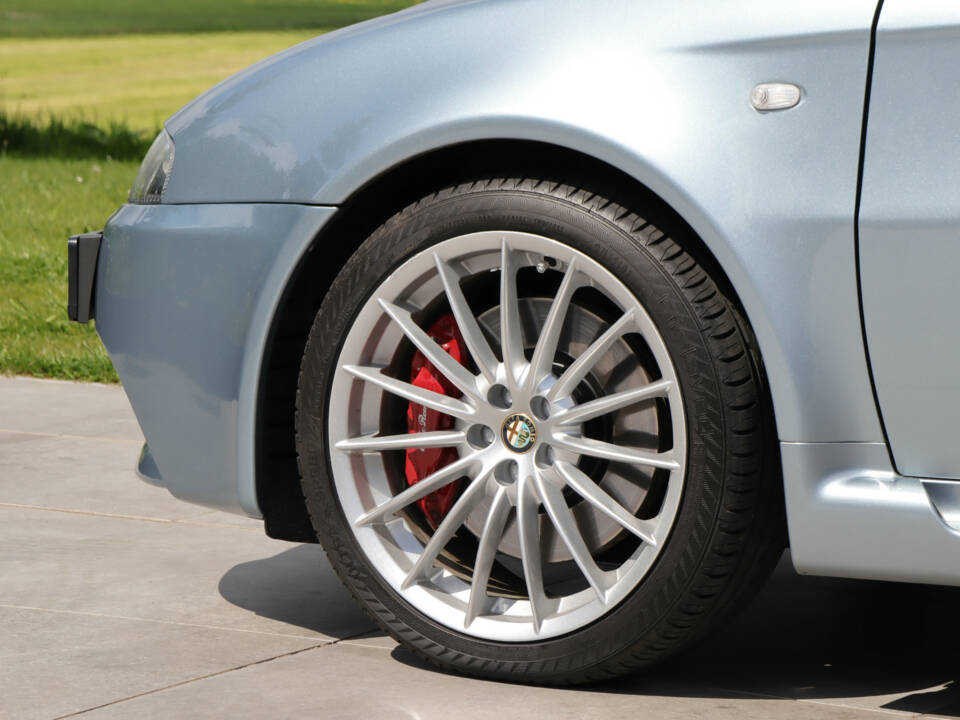 Bild 28/50 von Alfa Romeo 147 3.2 GTA (2005)