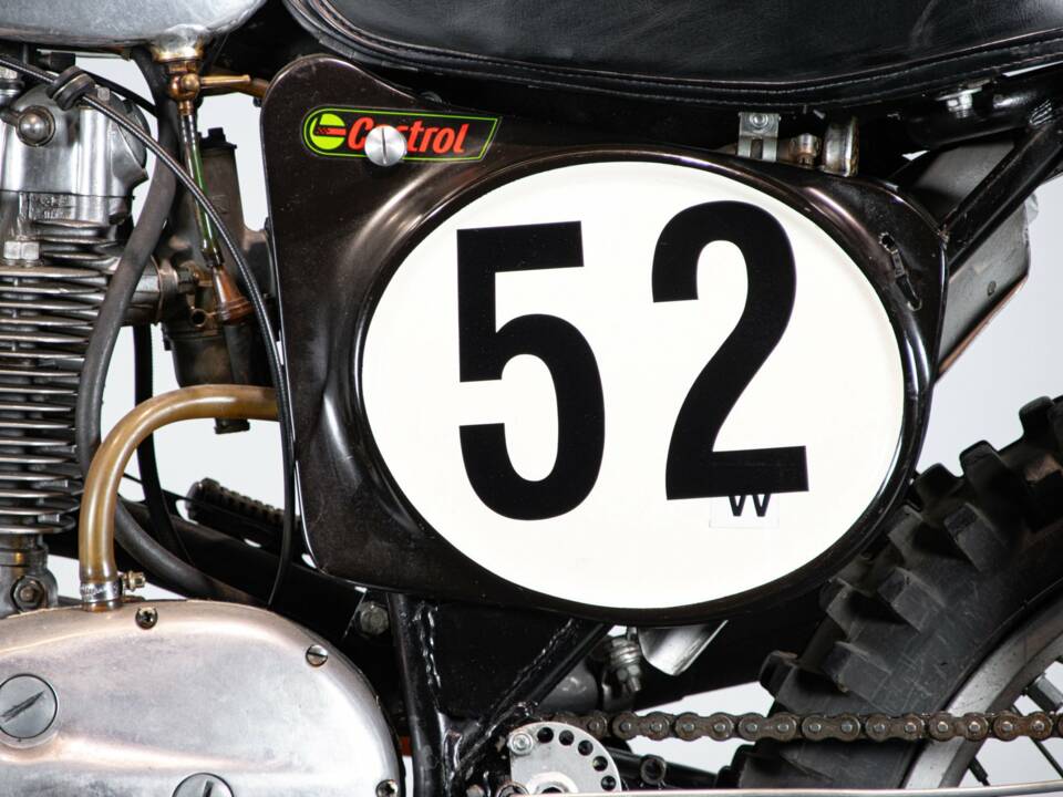 Image 22/50 of BSA DUMMY (1974)