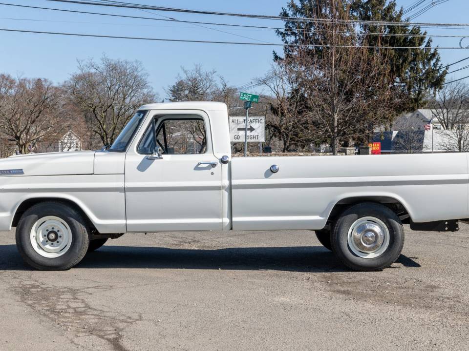 Image 47/50 of Ford F-250 (1967)