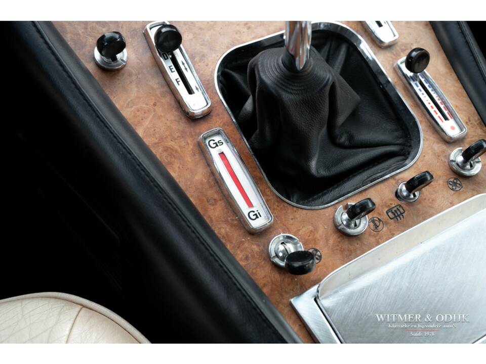 Immagine 24/33 di Ferrari 400i (1981)