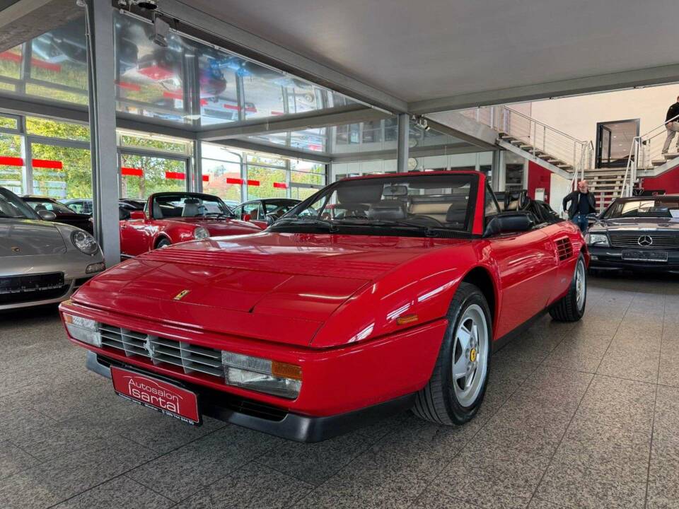 Afbeelding 22/33 van Ferrari Mondial T (1991)