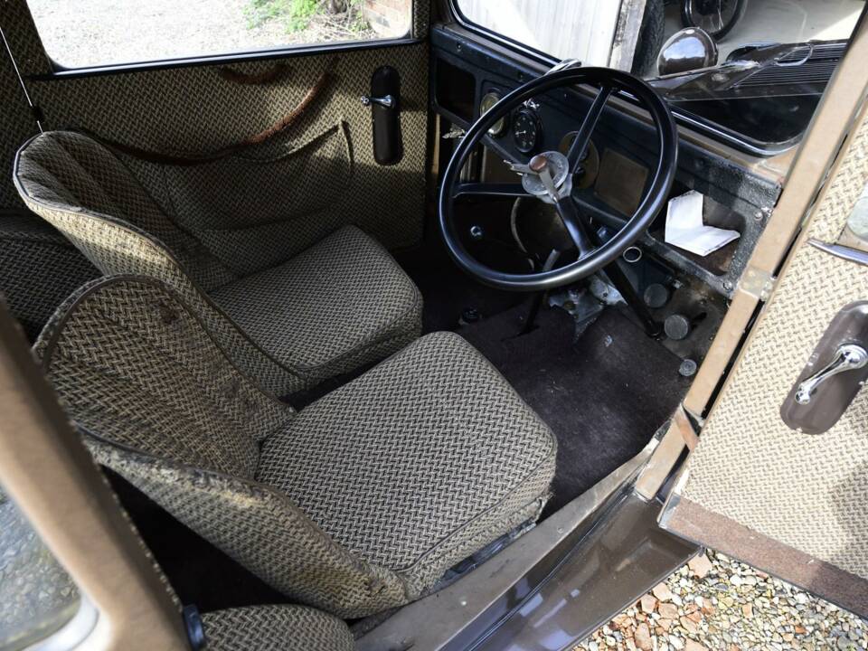 Image 27/50 of Austin 7 Saloon (1930)