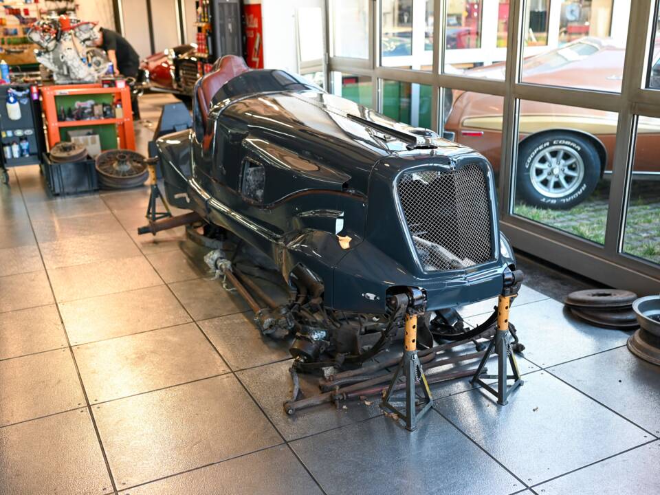 Immagine 6/60 di Riley 2 1/2 Special (1937)