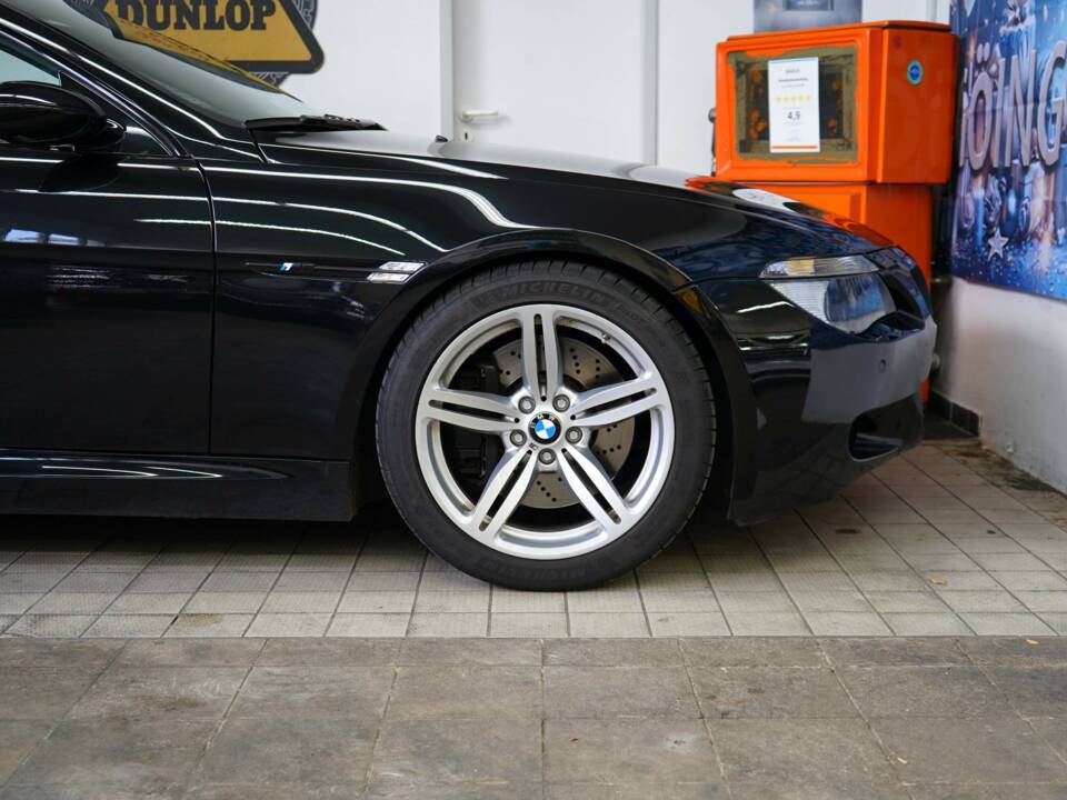 Bild 31/32 von BMW M6 (2006)