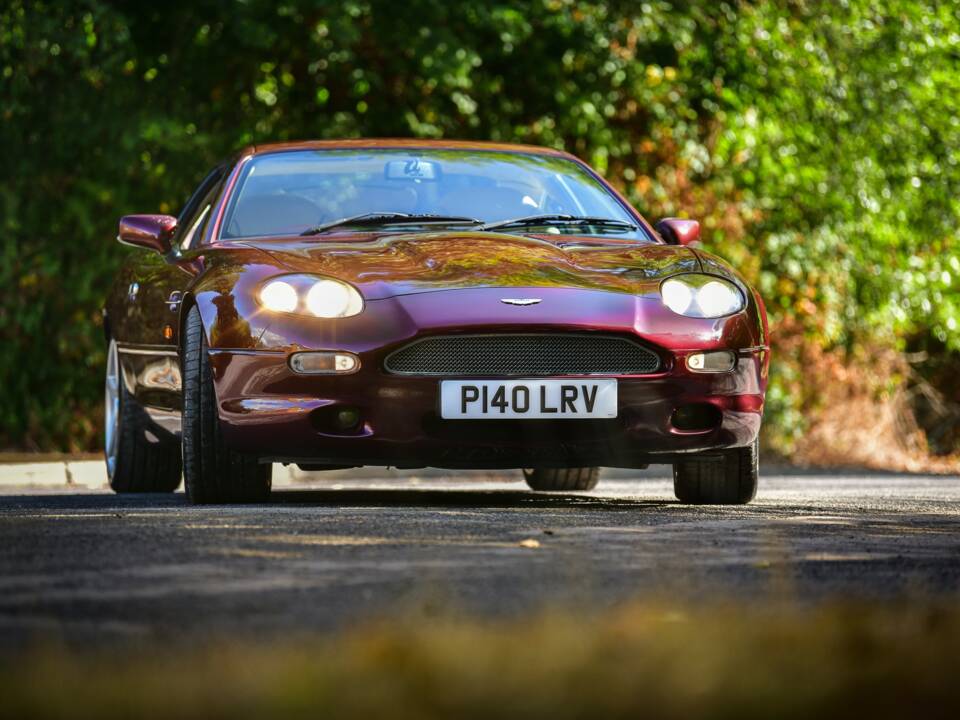 Obraz 16/50 pojazdu Aston Martin DB 7 (1997)