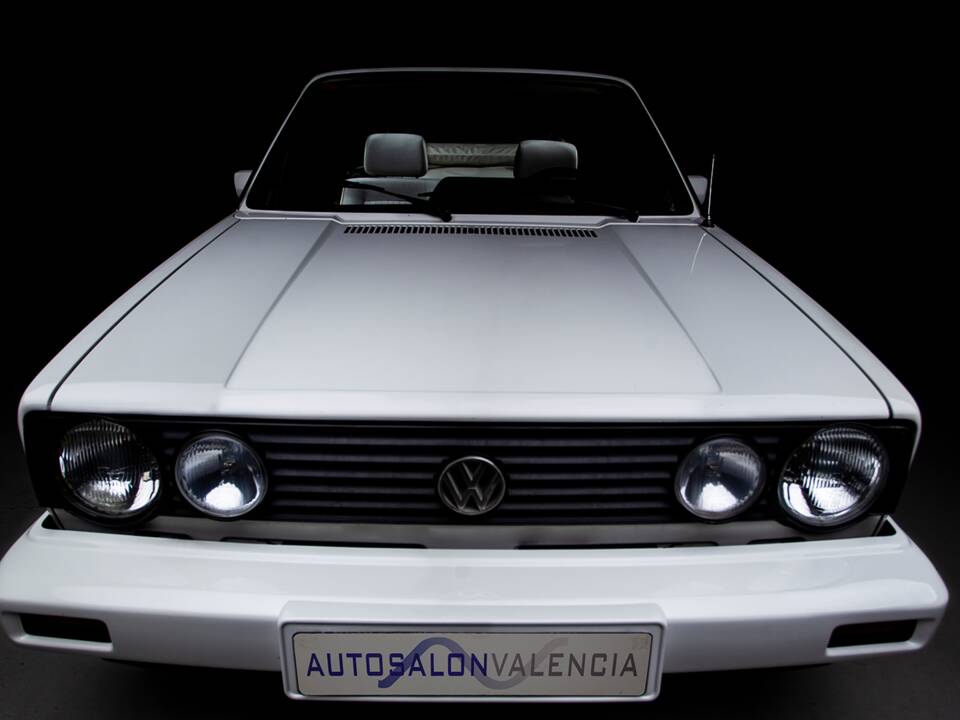 Image 27/37 of Volkswagen Golf Mk I Convertible 1.8 (1990)