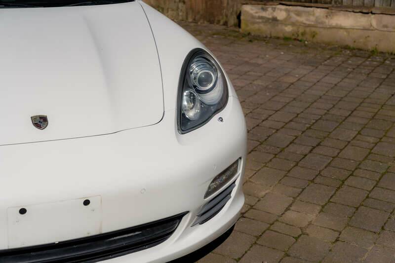 Bild 14/50 von Porsche Panamera 4S (2010)