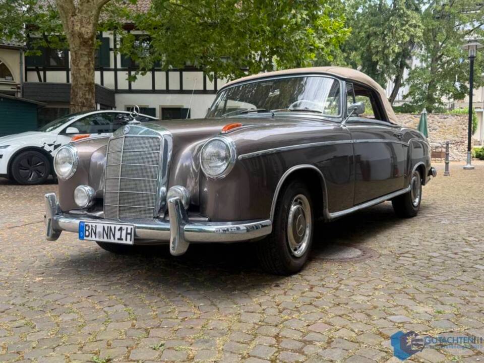 Bild 10/10 von Mercedes-Benz 220 SE Cabriolet (1959)