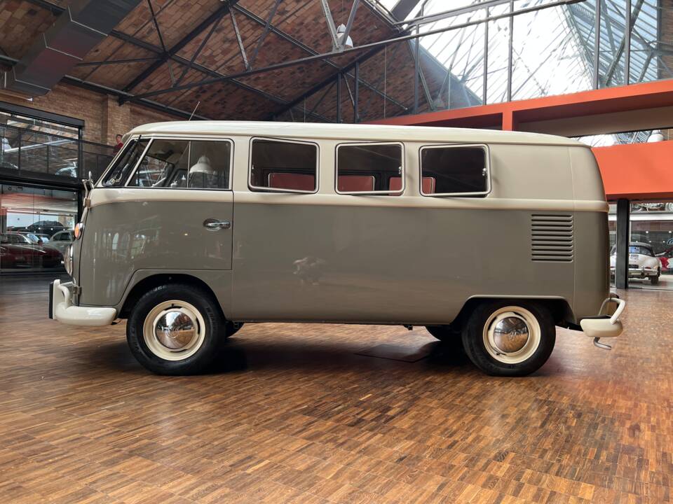Image 15/36 of Volkswagen T1 minibus (1963)