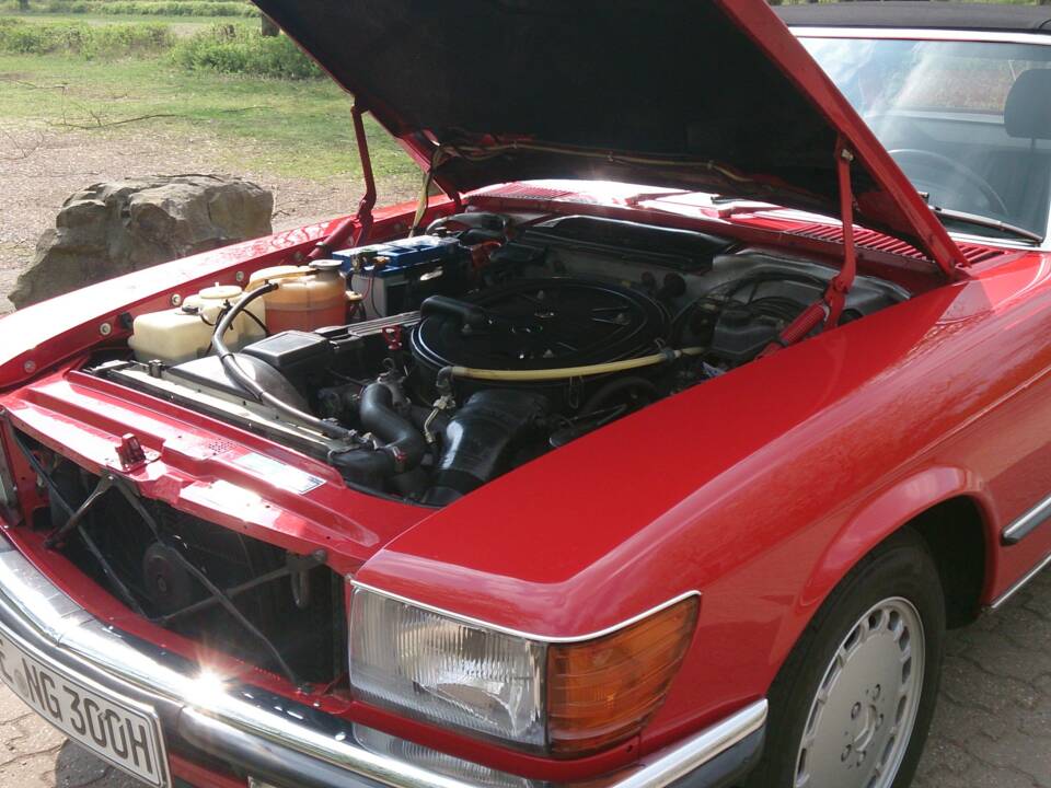 Image 5/18 de Mercedes-Benz 300 SL (1986)
