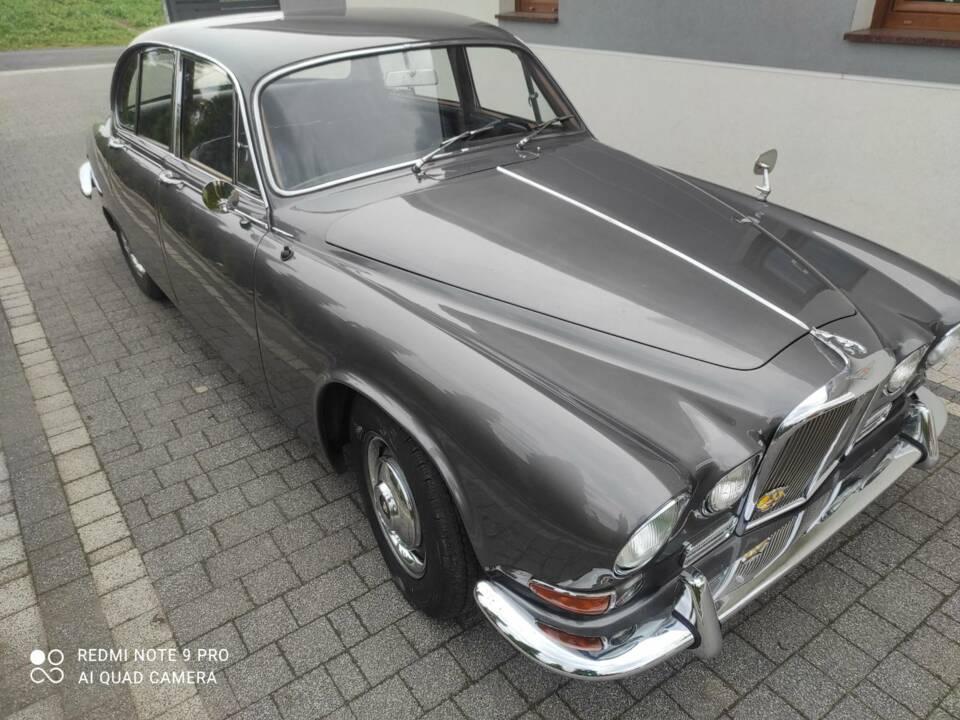 Image 6/15 of Jaguar 420 (1967)