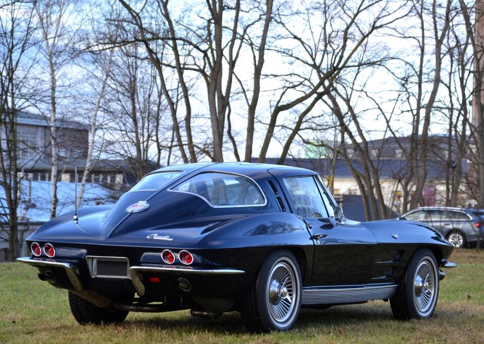 Image 7/26 of Chevrolet Corvette Sting Ray (1963)